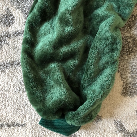 LAST ONE ☀️ Green Dinosaur Adult Onesie - Picture 5 of 7